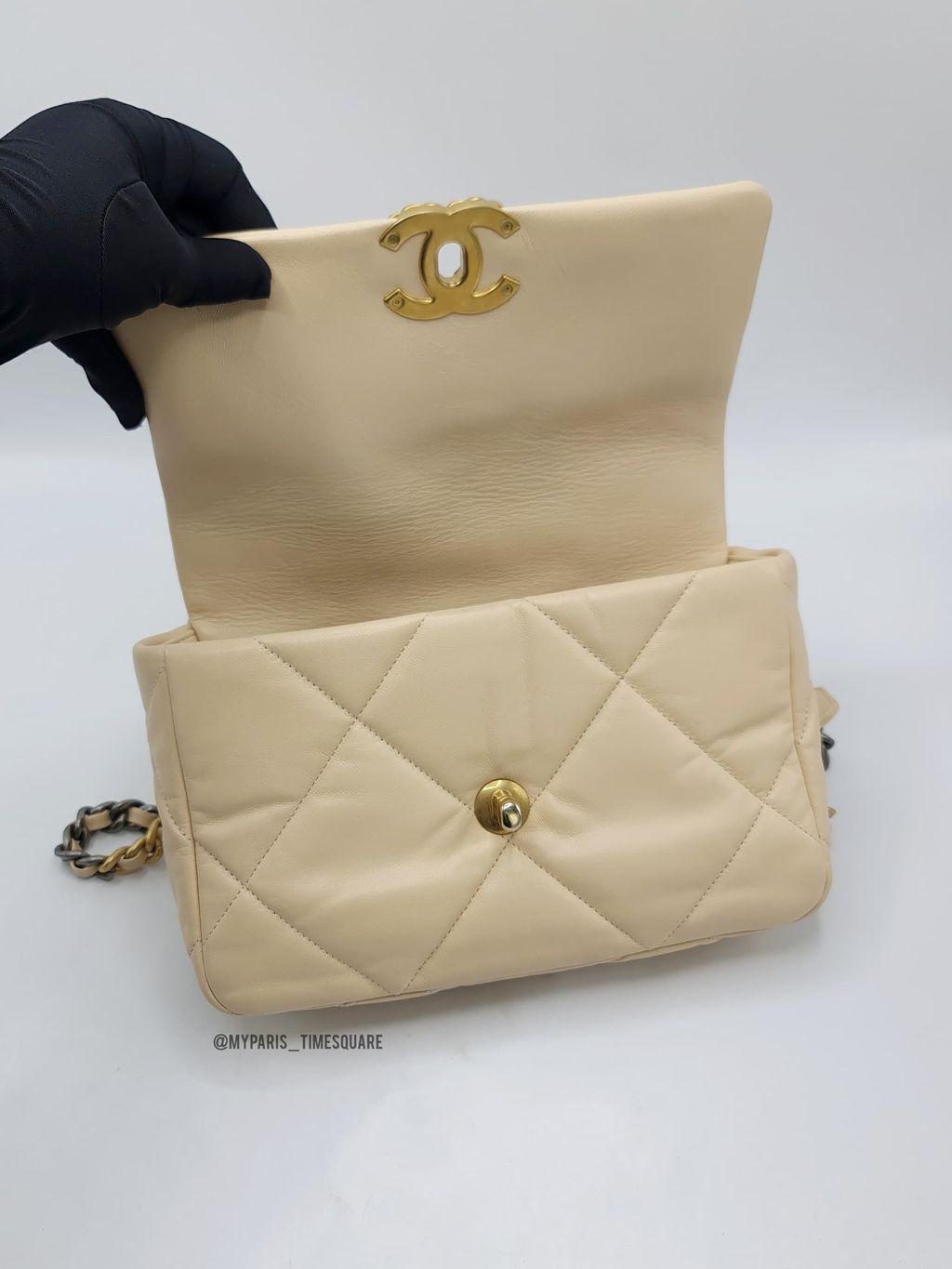 30389aa1-8dad-4dc0-898b-f9cffd51a6ad