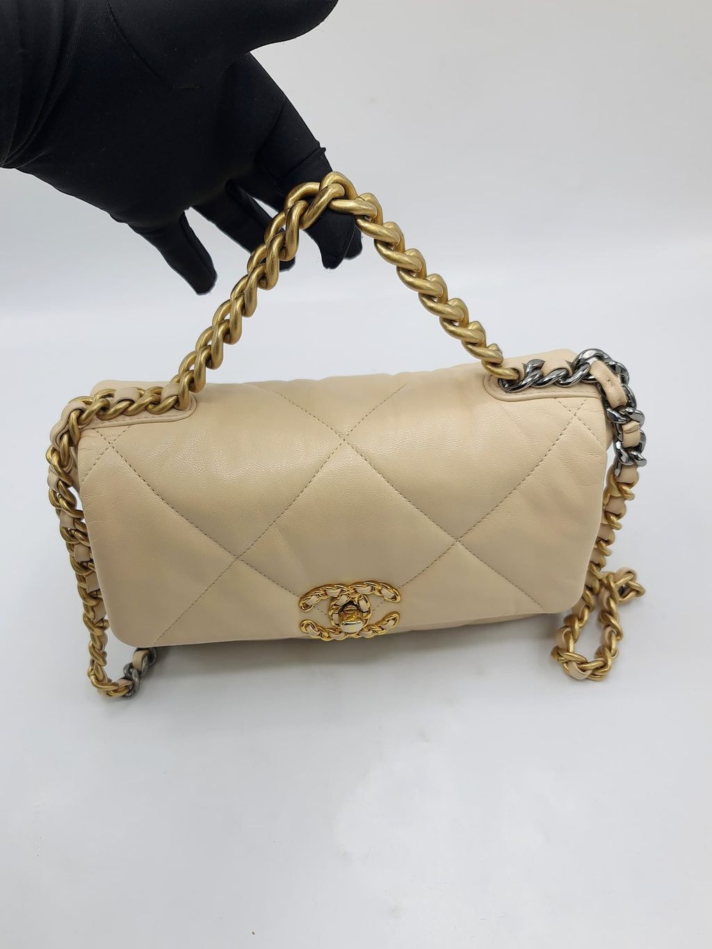 3cc387a1-25b6-44db-8b30-4d75e6092d95