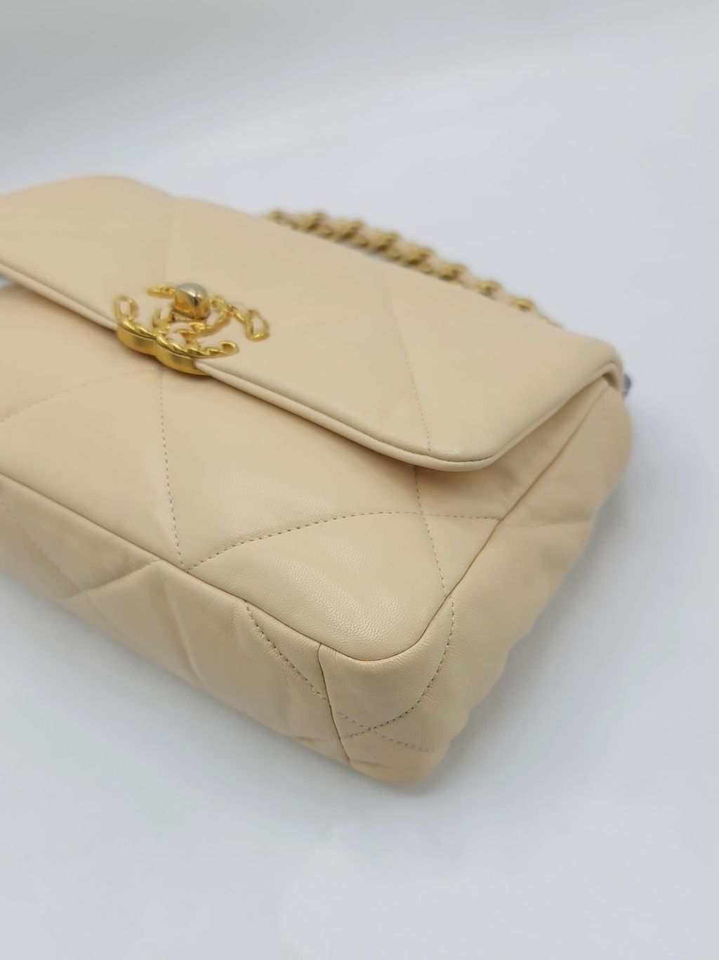 8a0ed4ae-909a-4eaa-8a3c-9ad7ef0b9316