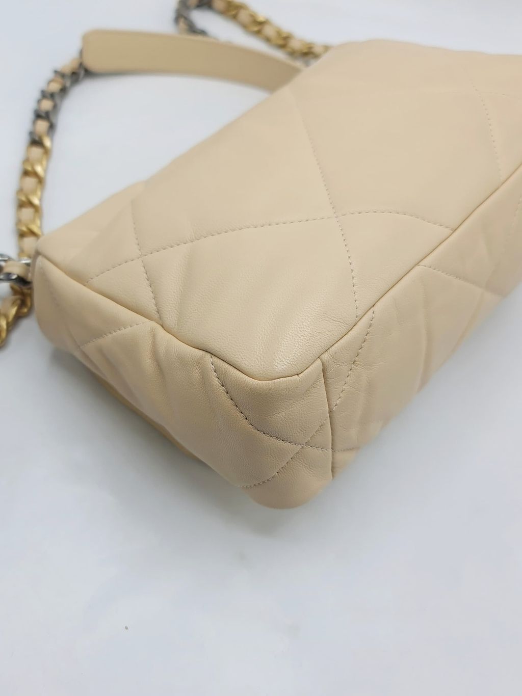 61218b6a-01e6-48d2-b2b5-aff01c480a76