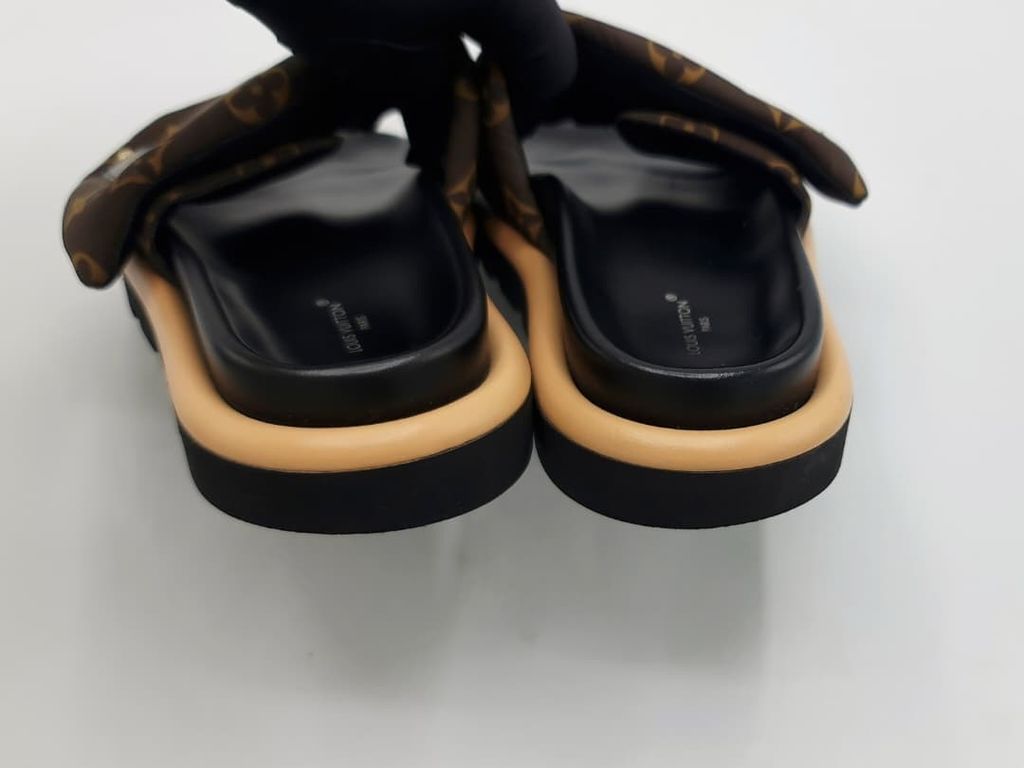 a1e65415-9462-483a-ade1-0822b61f8b8f