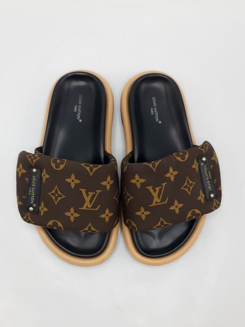 542cc268-a506-4c83-9899-fb4db17bccea