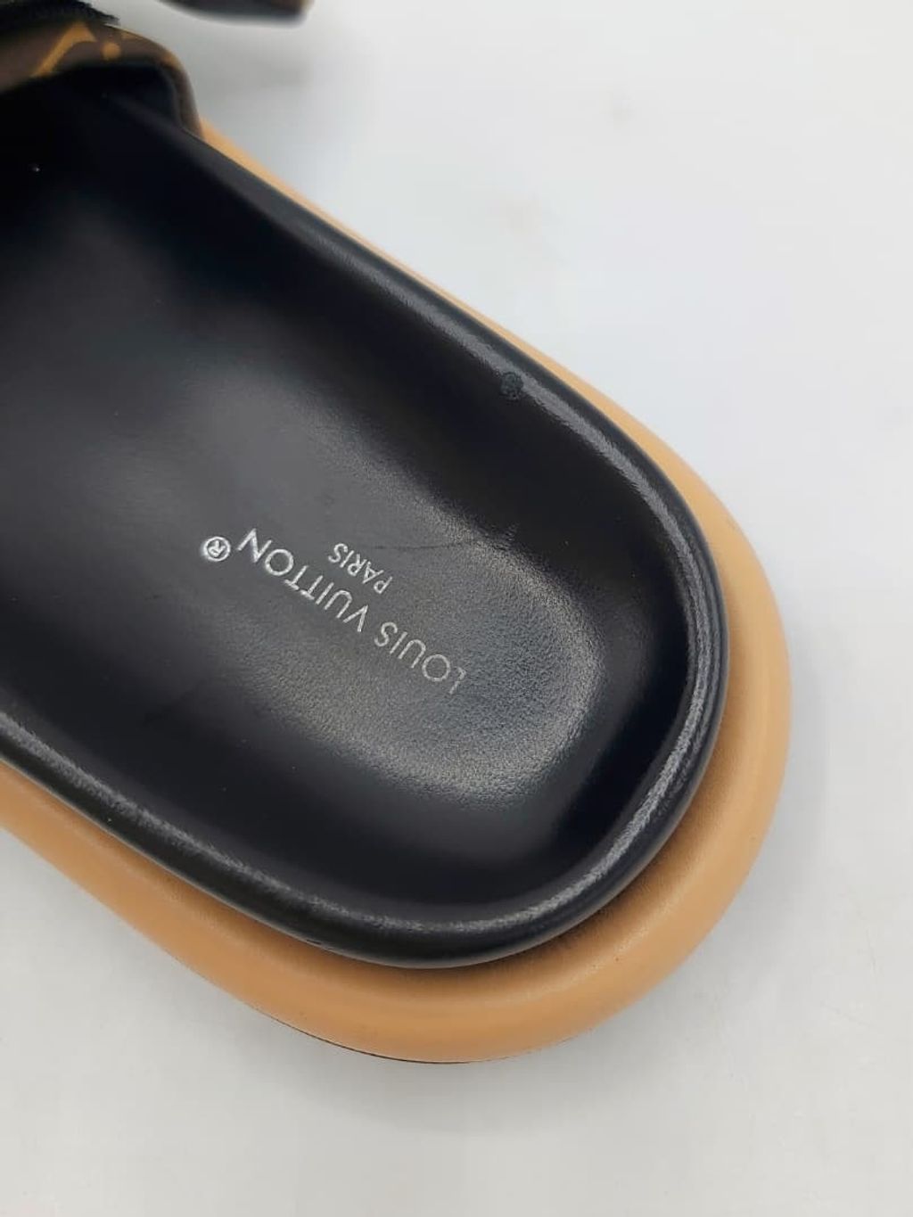 7127f035-0fd2-4b7d-b28c-1398b5a07193