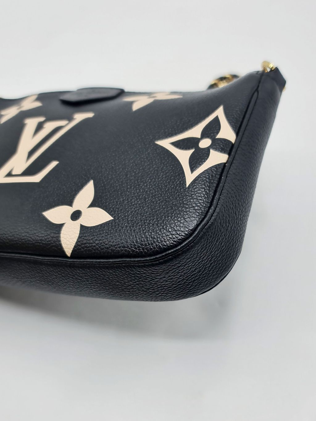 d69200ab-5932-41ff-aace-1e67e7614227