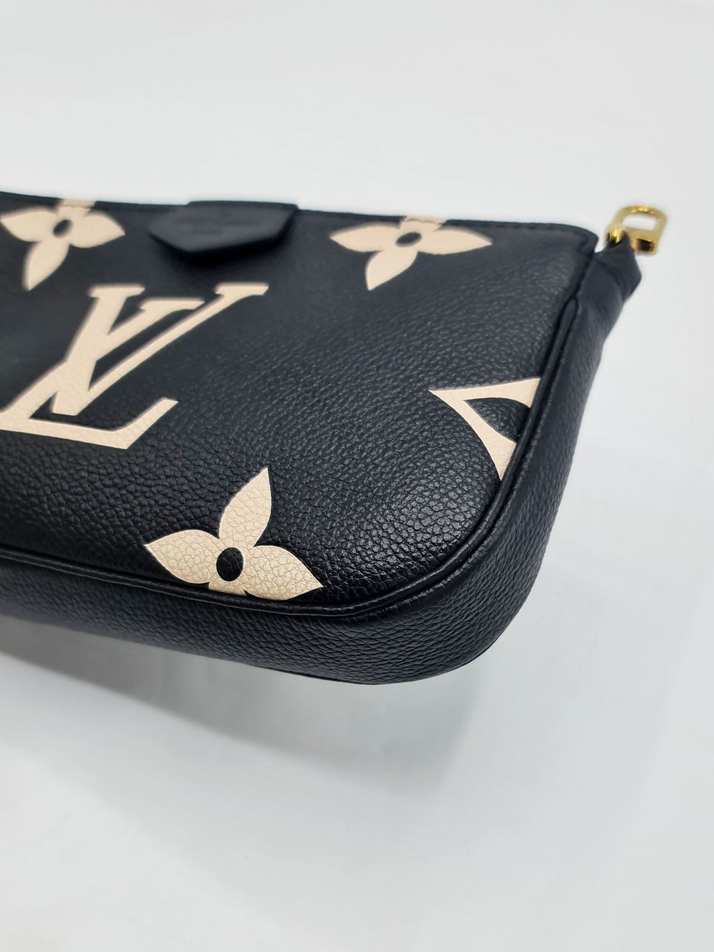 979a5589-afb5-446b-b5ca-46602ff8a912