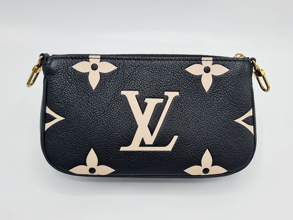 d2eac35b-b61a-461d-ab77-26efc5fe67f0