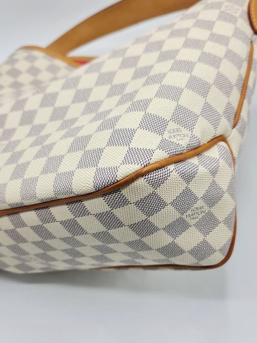 d06ccdf7-ce29-4161-9a44-0321213119d9