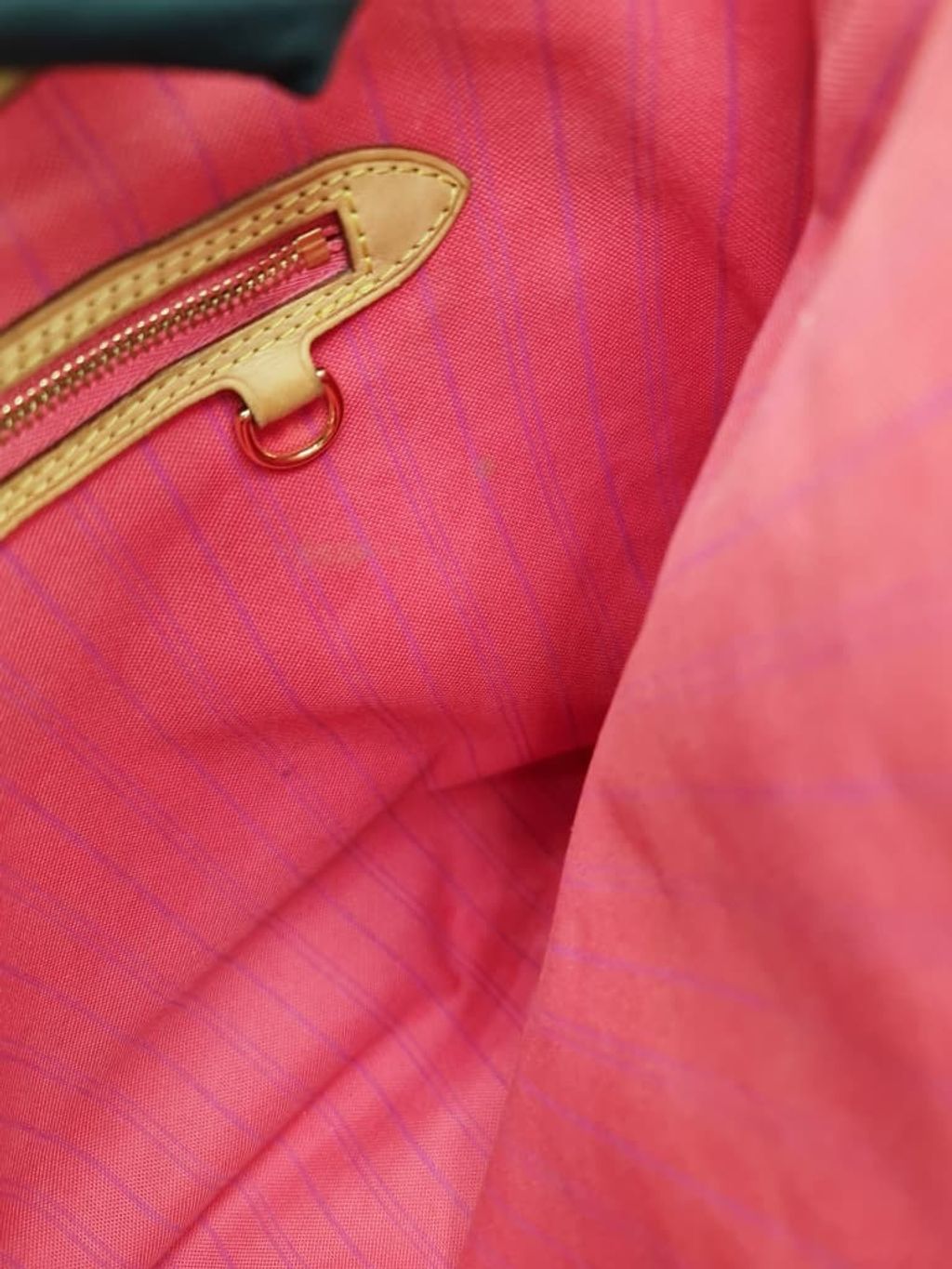 dad5be4e-316b-4164-82dd-e1f13fd2e68a