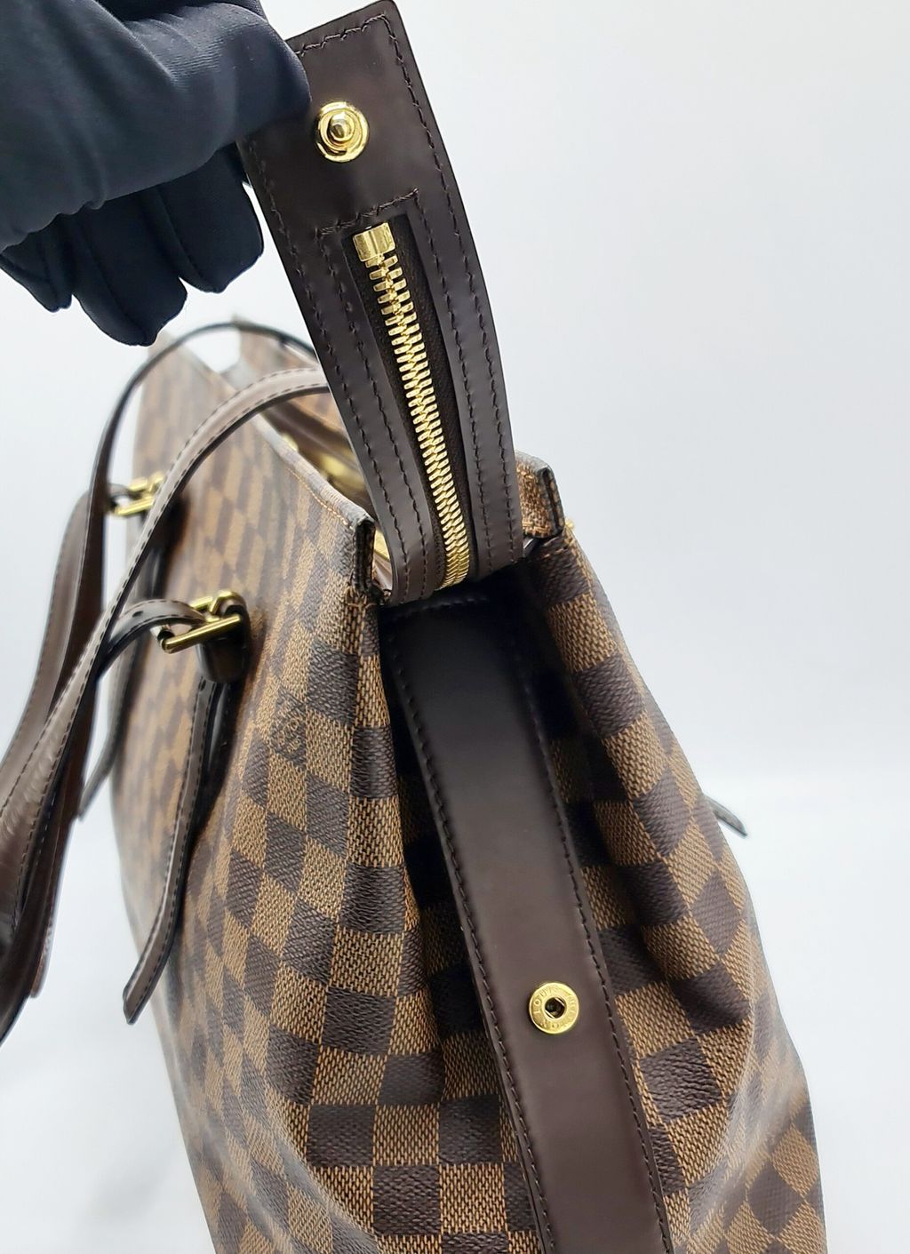 f6a832a4-28f2-4aa6-abce-6c187fead1cc