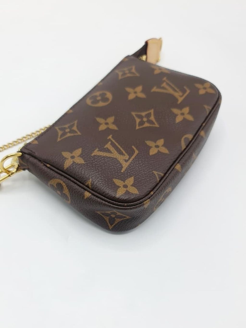 ac73a6b9-906b-4574-b2b0-71f2748dbb9b