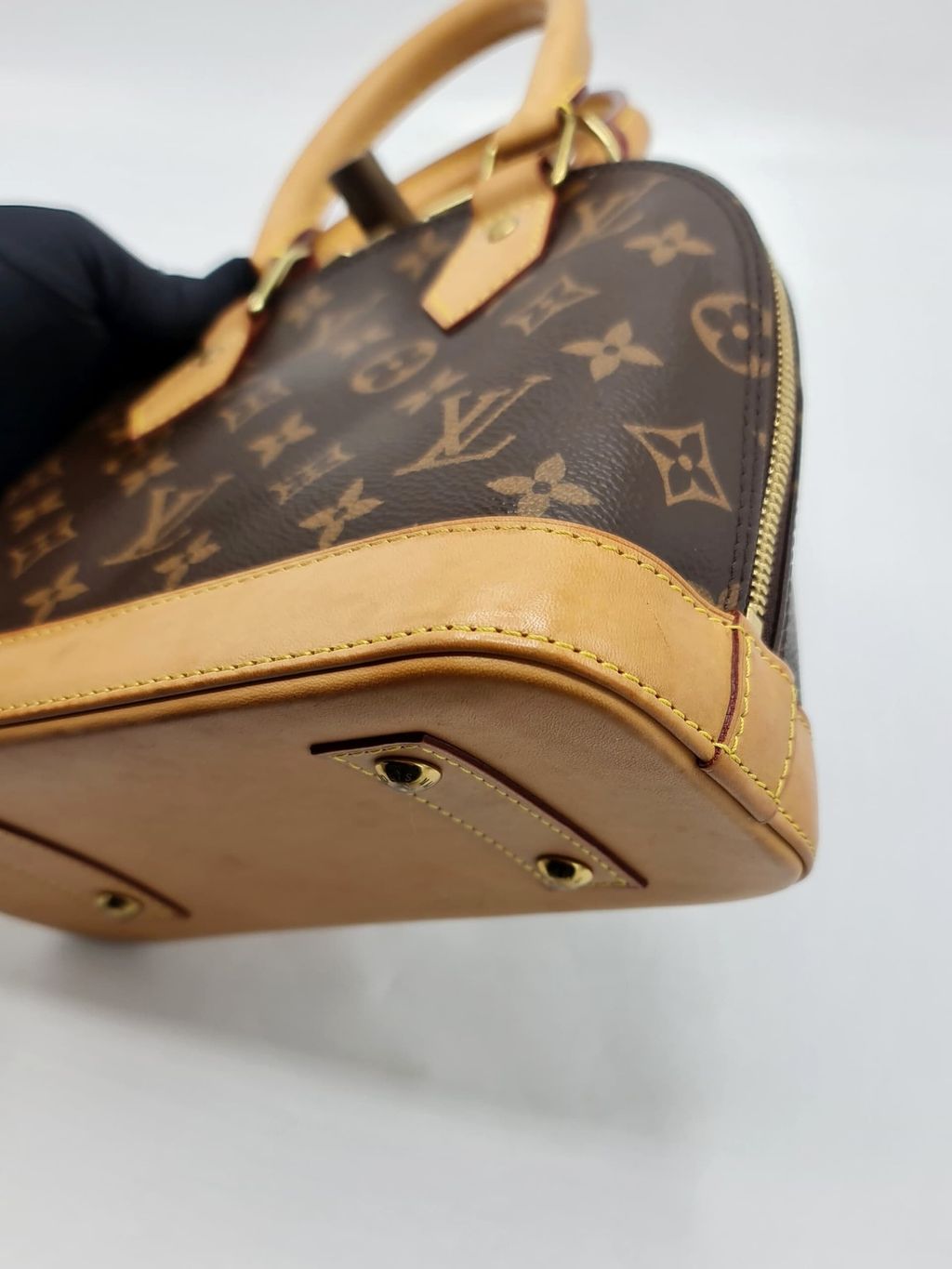 56cc02f6-d929-4f33-891a-4e512988184d