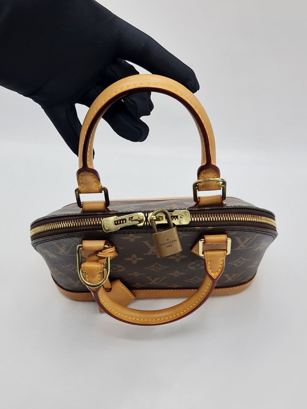 9b545a84-60f2-469f-b907-fd816caa80a0