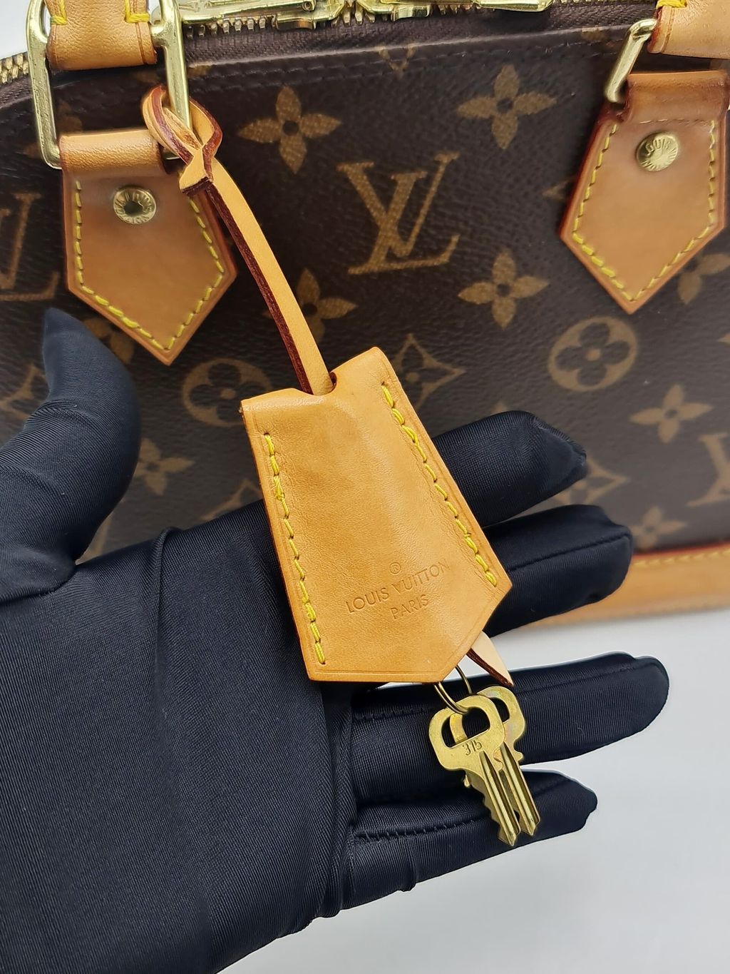 de96fc5e-edcf-4f5f-acb2-9b84df6feab5