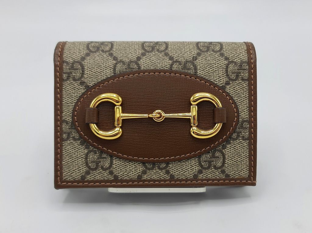 b2ccf3d2-db0c-4d9a-8ba8-e134c4185517