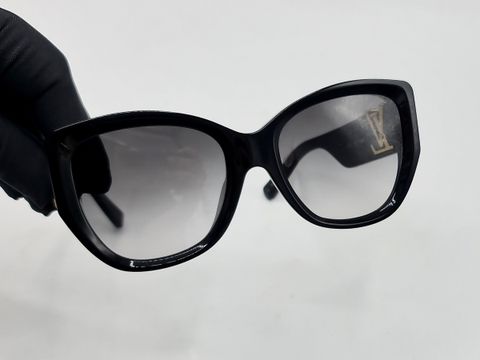 b1918dc0-ab23-4d2a-8aa2-16c936f6b4af