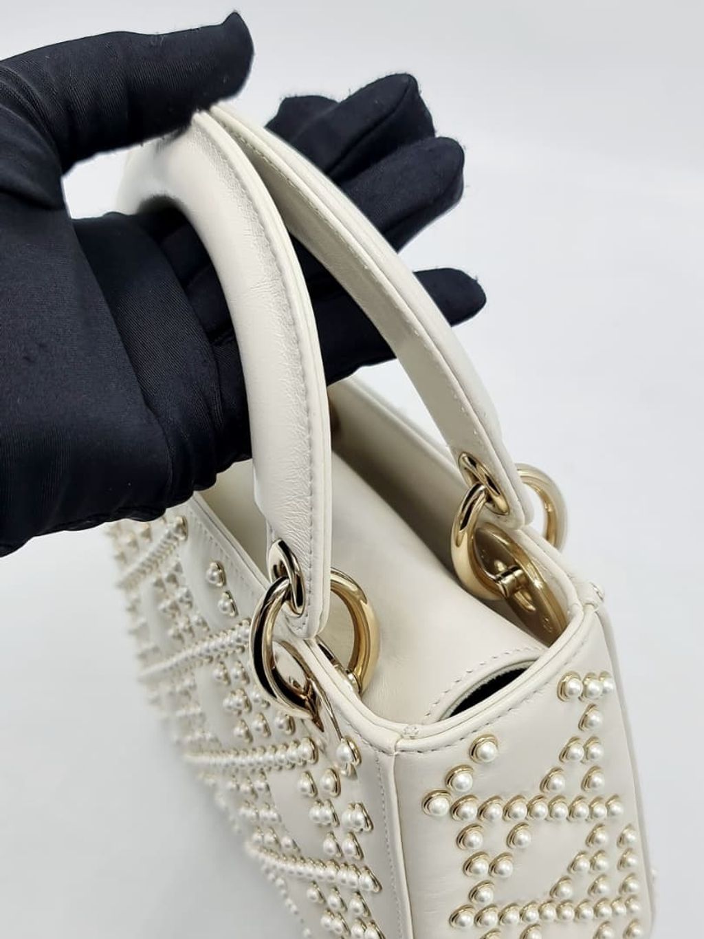 da520905-4848-4210-b04a-a5c4793a5049