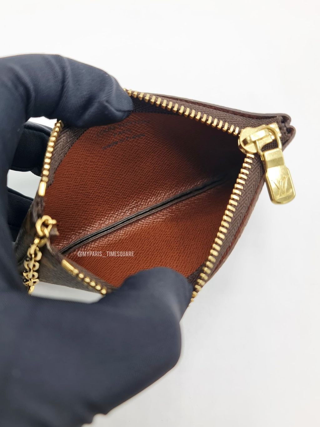 549b123e-39a5-4a96-8405-33f95c240fa5