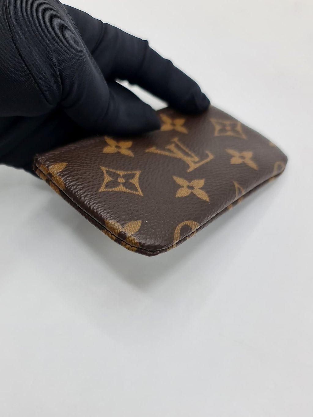 640502c9-00b9-4fb7-a7b1-94be8306ea53