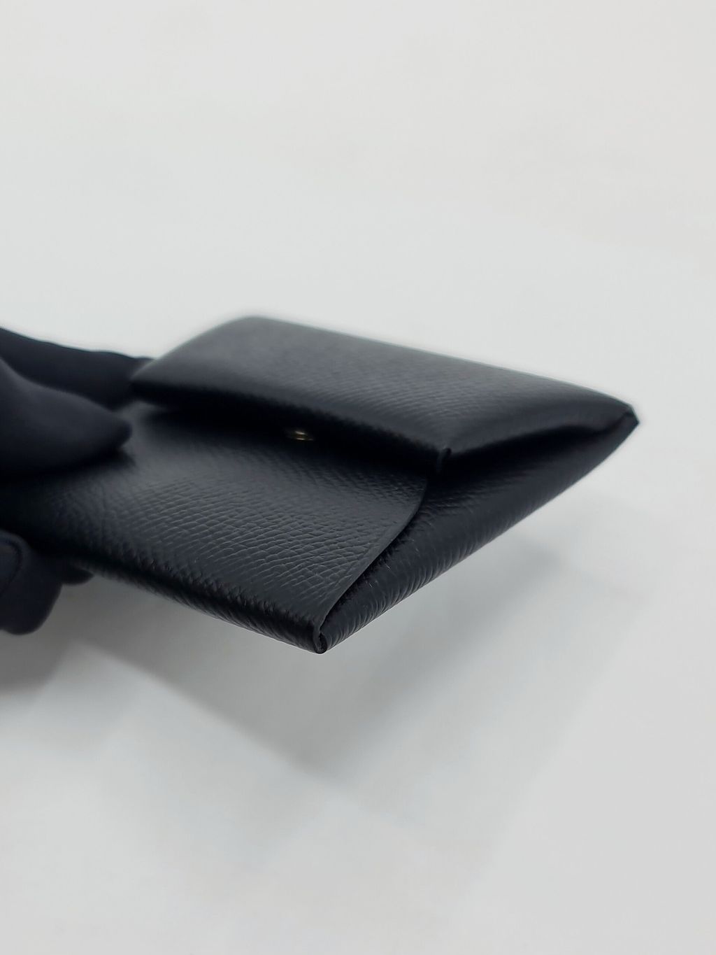 b59fc572-1191-47d3-b86a-87b4c2b2578d