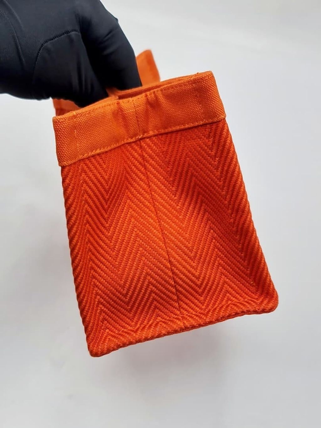 a63e4467-effd-4084-bca3-79d704224997