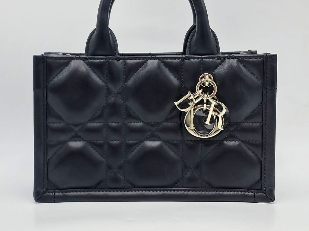 4d0cd237-32af-40cb-9c3c-aa7b90073bef