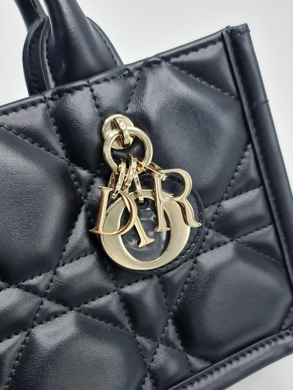 9451be15-8d21-4c4f-8762-d4333261c52d