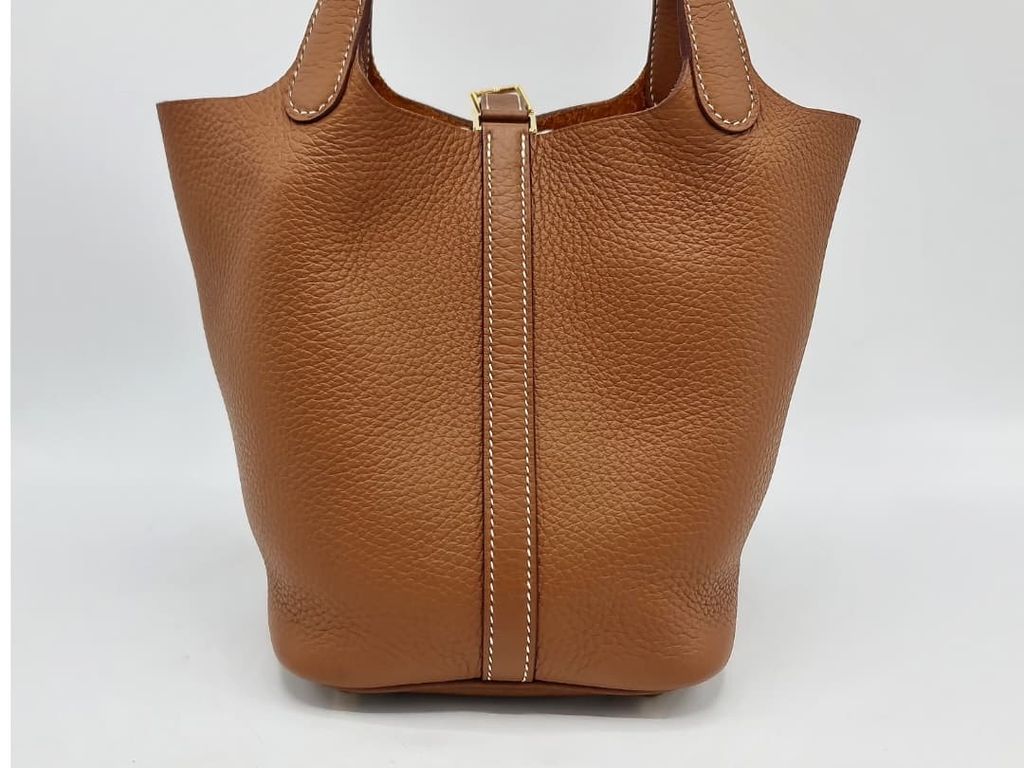 fa93d6dc-9859-4c6c-8939-5f9d0ed44f58