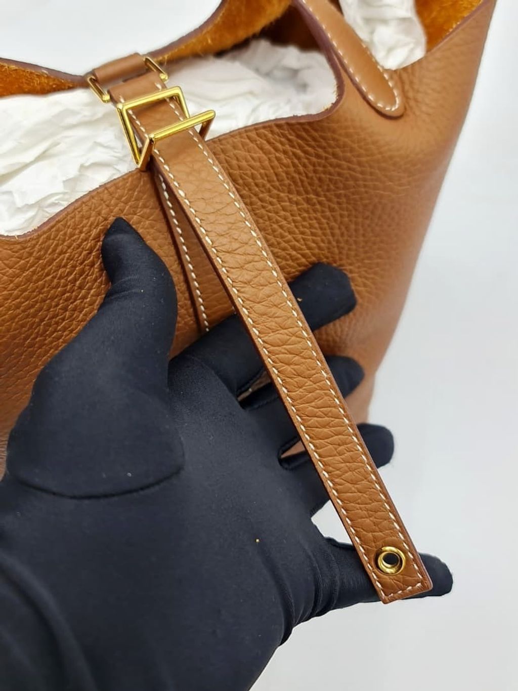 b37f4772-2444-4be3-bae3-a8cb3b601f08