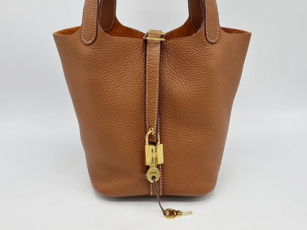 ba833dec-1e8e-43f5-a81c-926bb64806d7