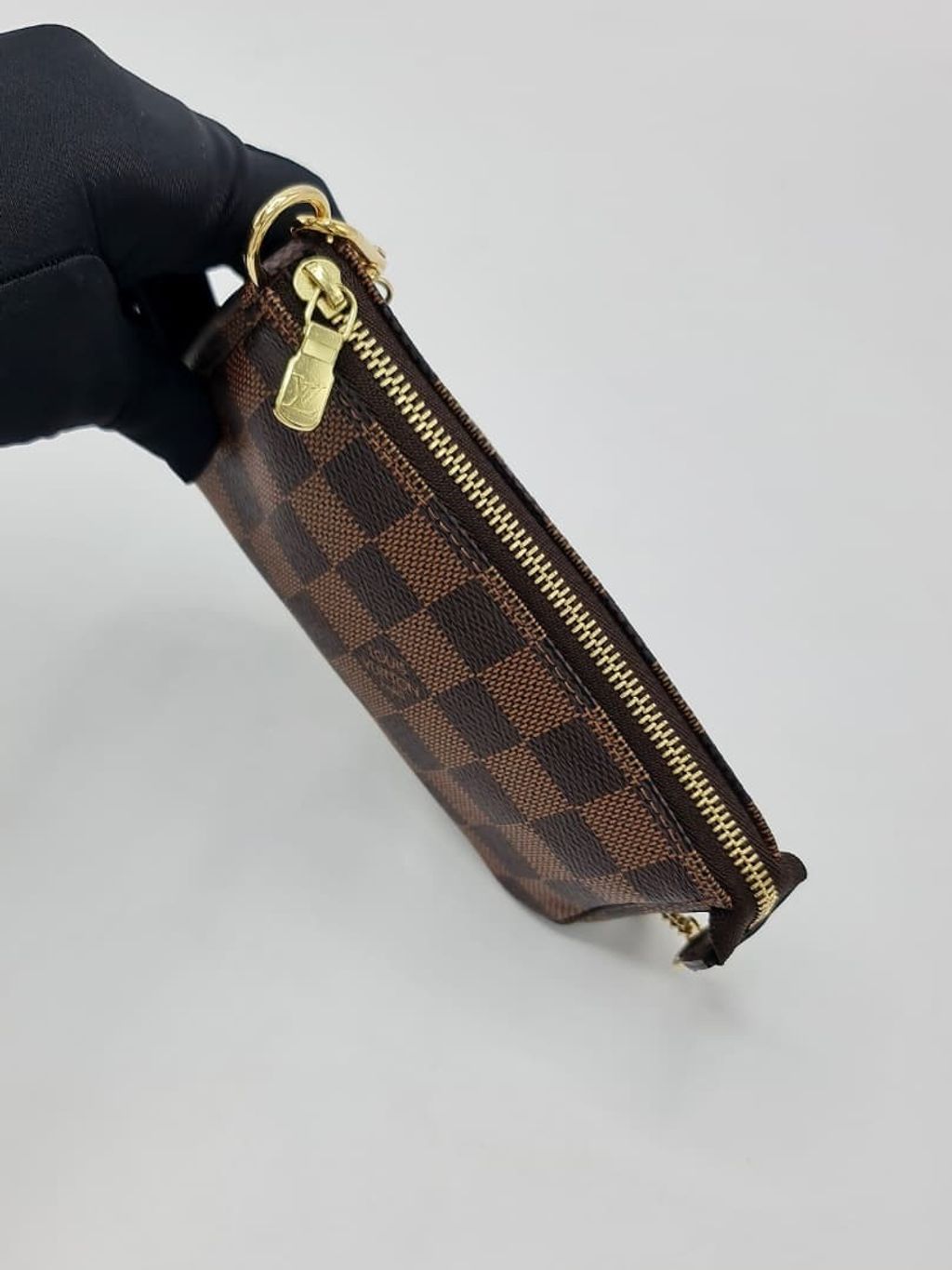 ecb7b3fd-3bc6-4408-b74a-9ce202afd458