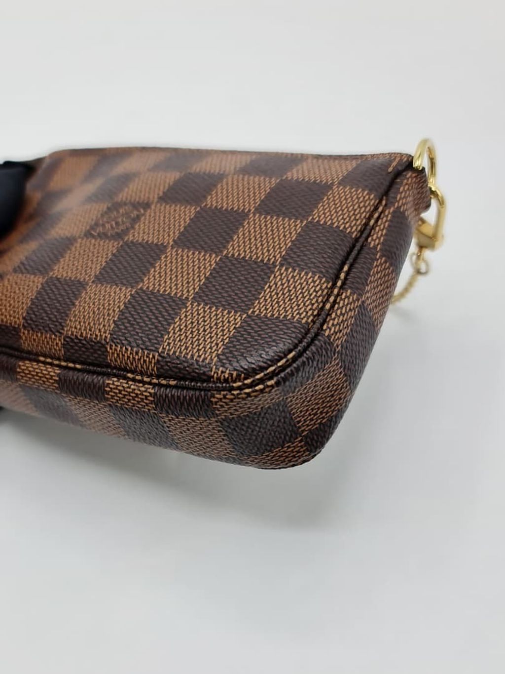 b5920b4c-b6da-4b42-b32d-2e849ce8caa0