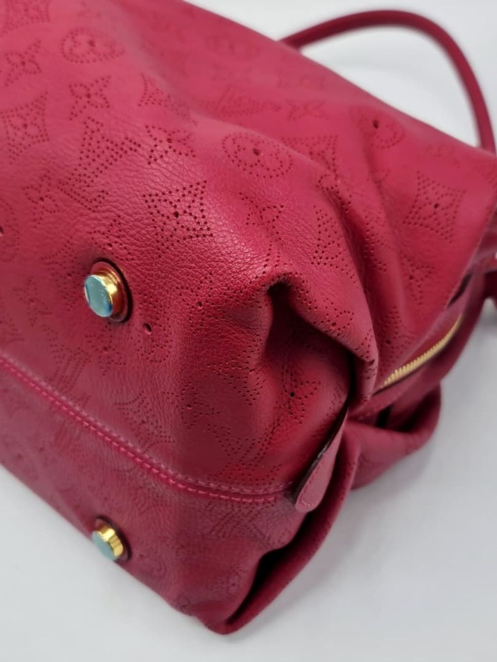 60bad18e-530c-4fb8-adbc-ec559aa9a8ca