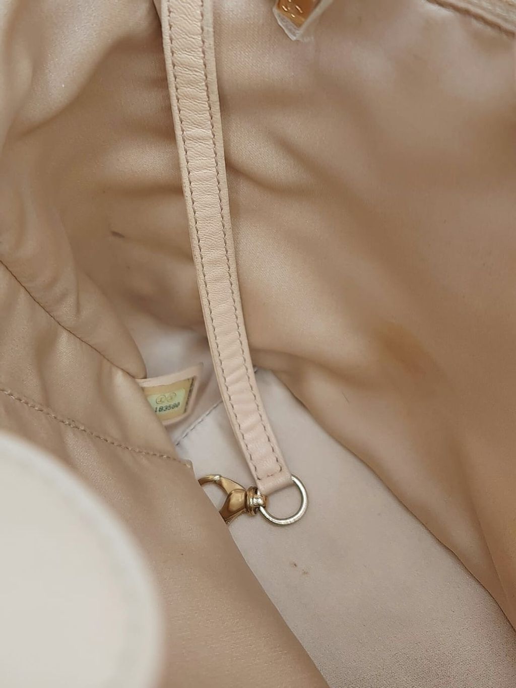 c0fd0106-dd28-4a46-8a1b-f4f24b92c603