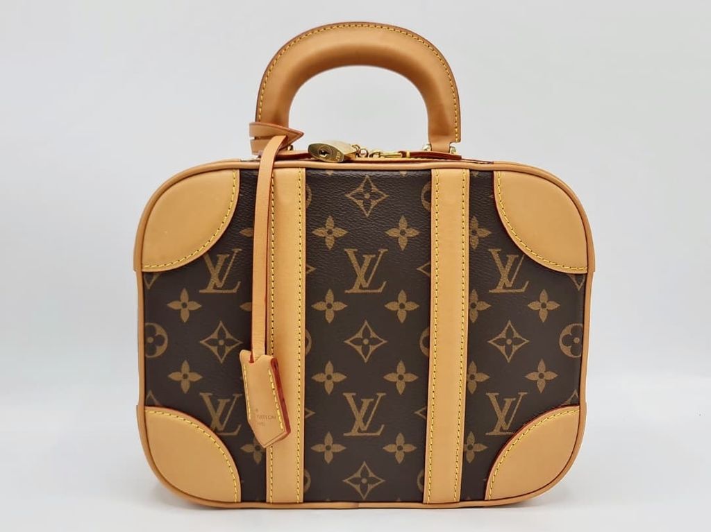 c665e02b-9892-4a3c-9292-8e70c600d440