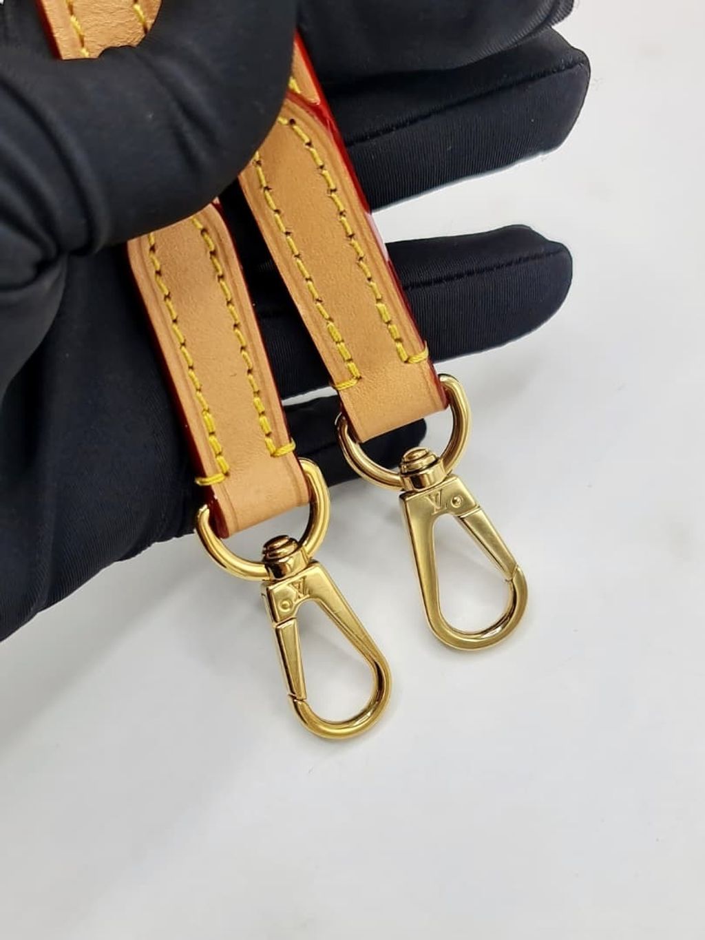 8a0a6959-8fe9-489f-9e2d-bdf25268a922