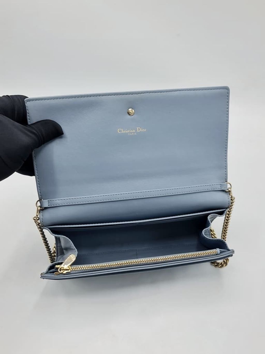 a4b27e4e-175a-46de-9236-33cd46403bfc