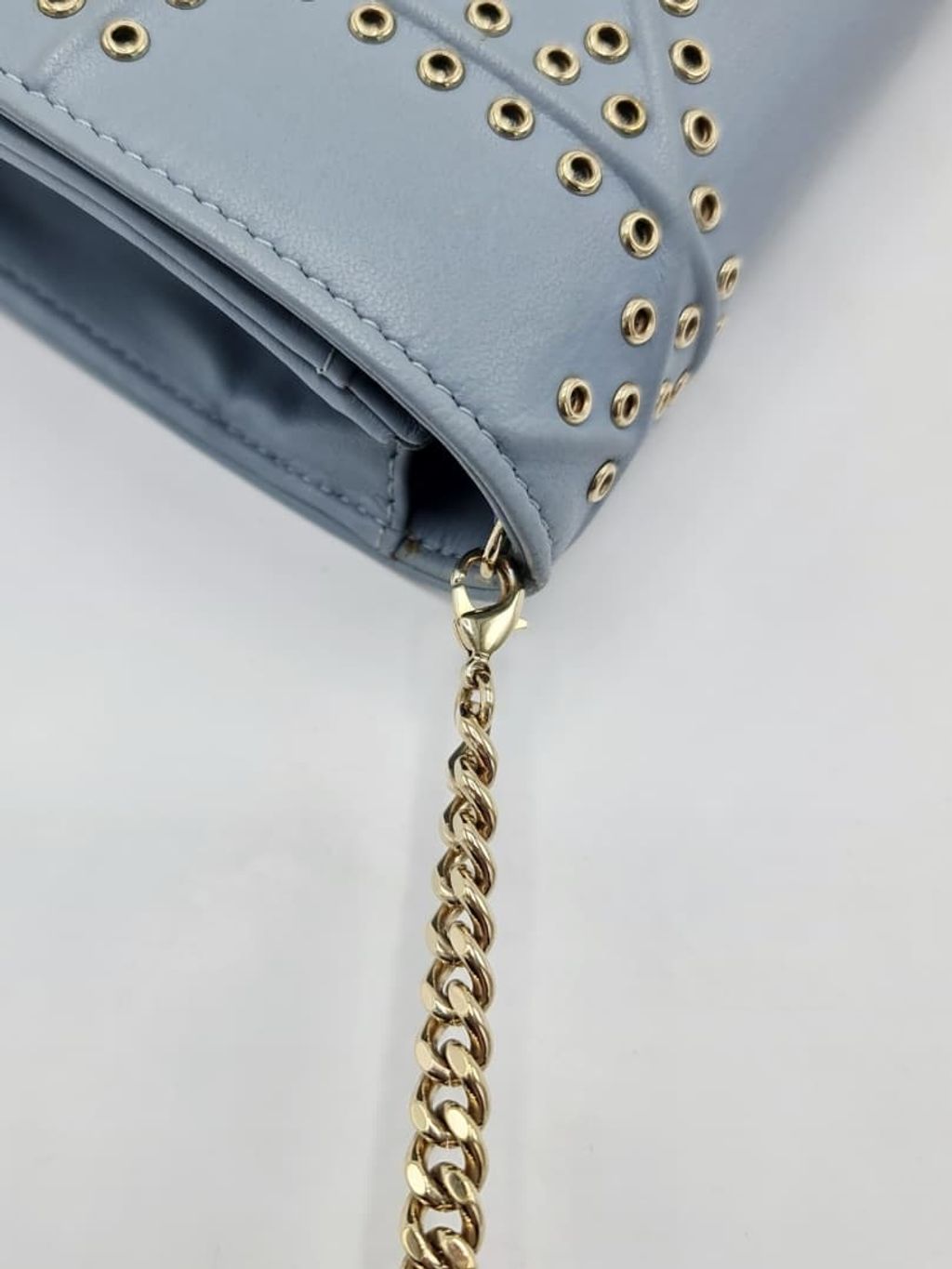 ef4379ff-eac7-42fa-af77-4d0960ad0c5c