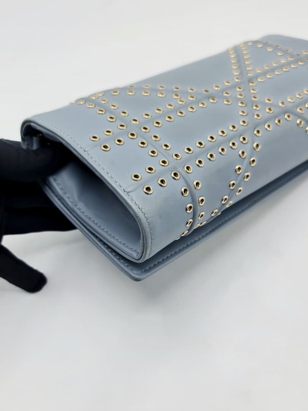 d7f184f1-fa45-4952-a6c0-5bfd552a7ae2