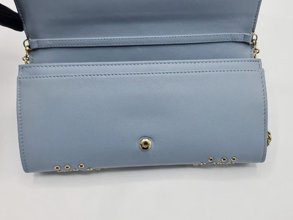 ded120f9-7d13-41c9-9fd6-fa7548b1fdaf