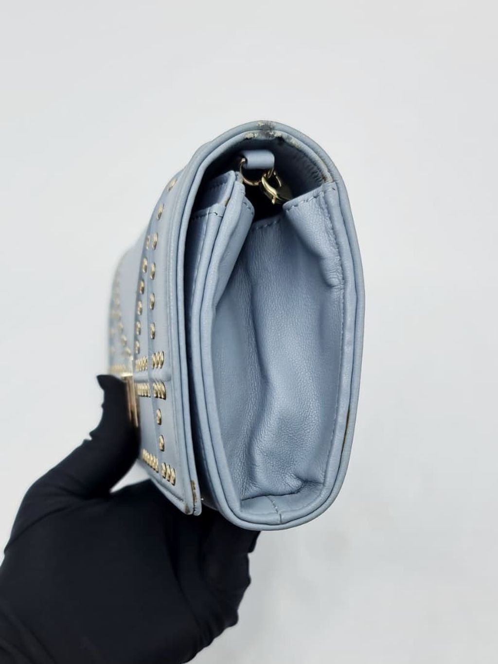 1886dc15-5ef6-4cc2-9507-1fb6fc6fdc74