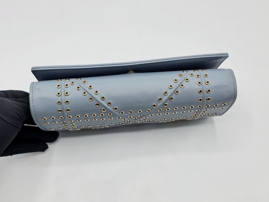 b60c555a-11be-4ea1-af92-414ec4d84e8a