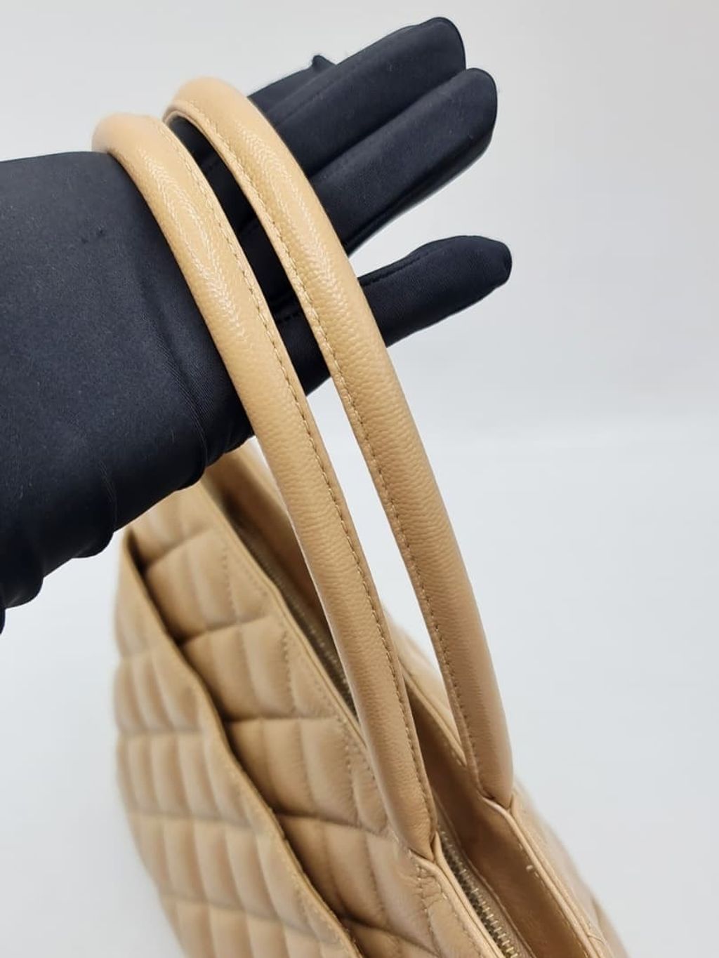 aa189851-2e10-44ad-a62c-eb9706cdb6b3