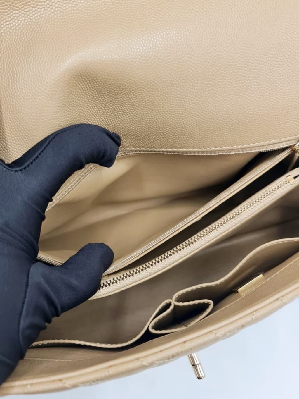 d6e657f9-84be-4d3f-a277-da3d88f8fe86