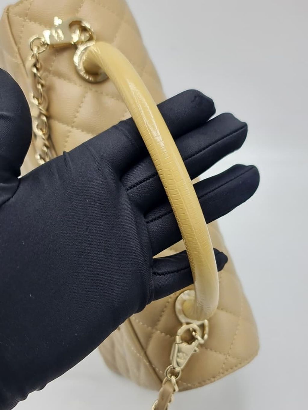 d86b88f8-c59a-4616-8f2a-689e0faf04b9