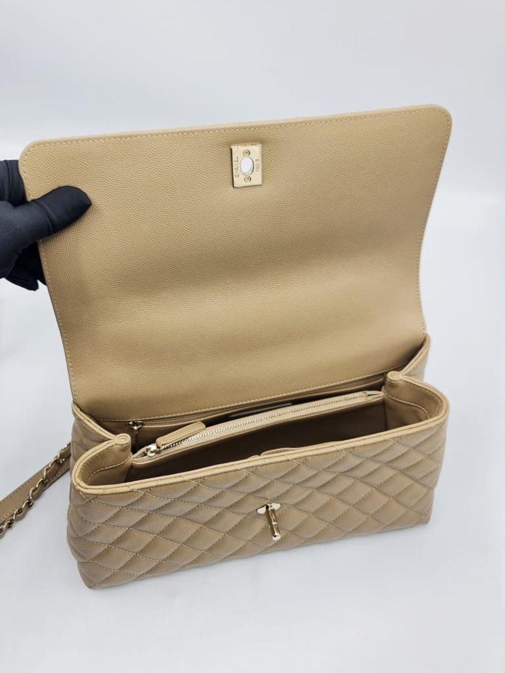 24622ac4-308c-4df4-9d3c-27d928fedf3c