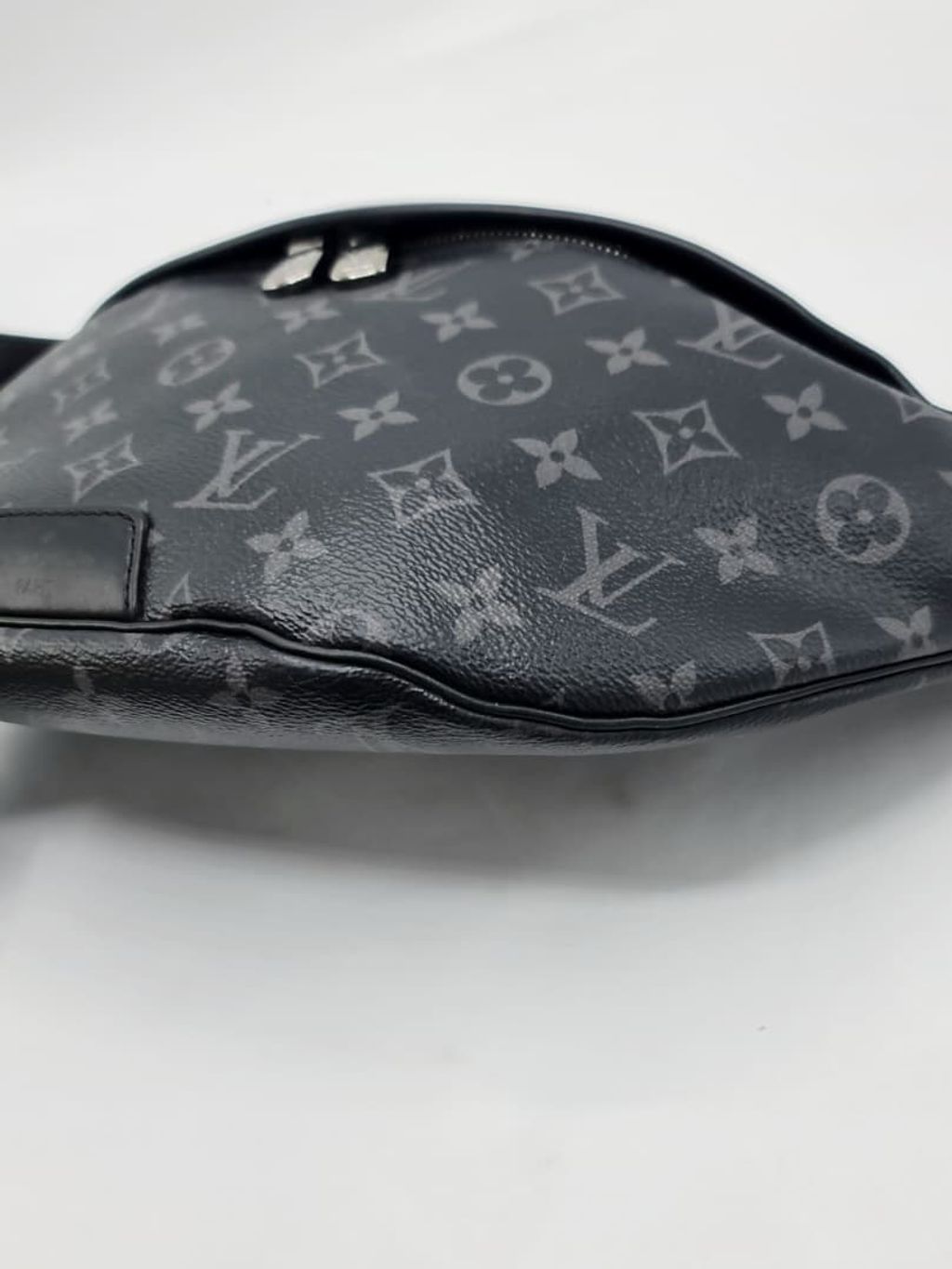 6585b311-dfc5-4f6d-affe-08c70a2ef94f