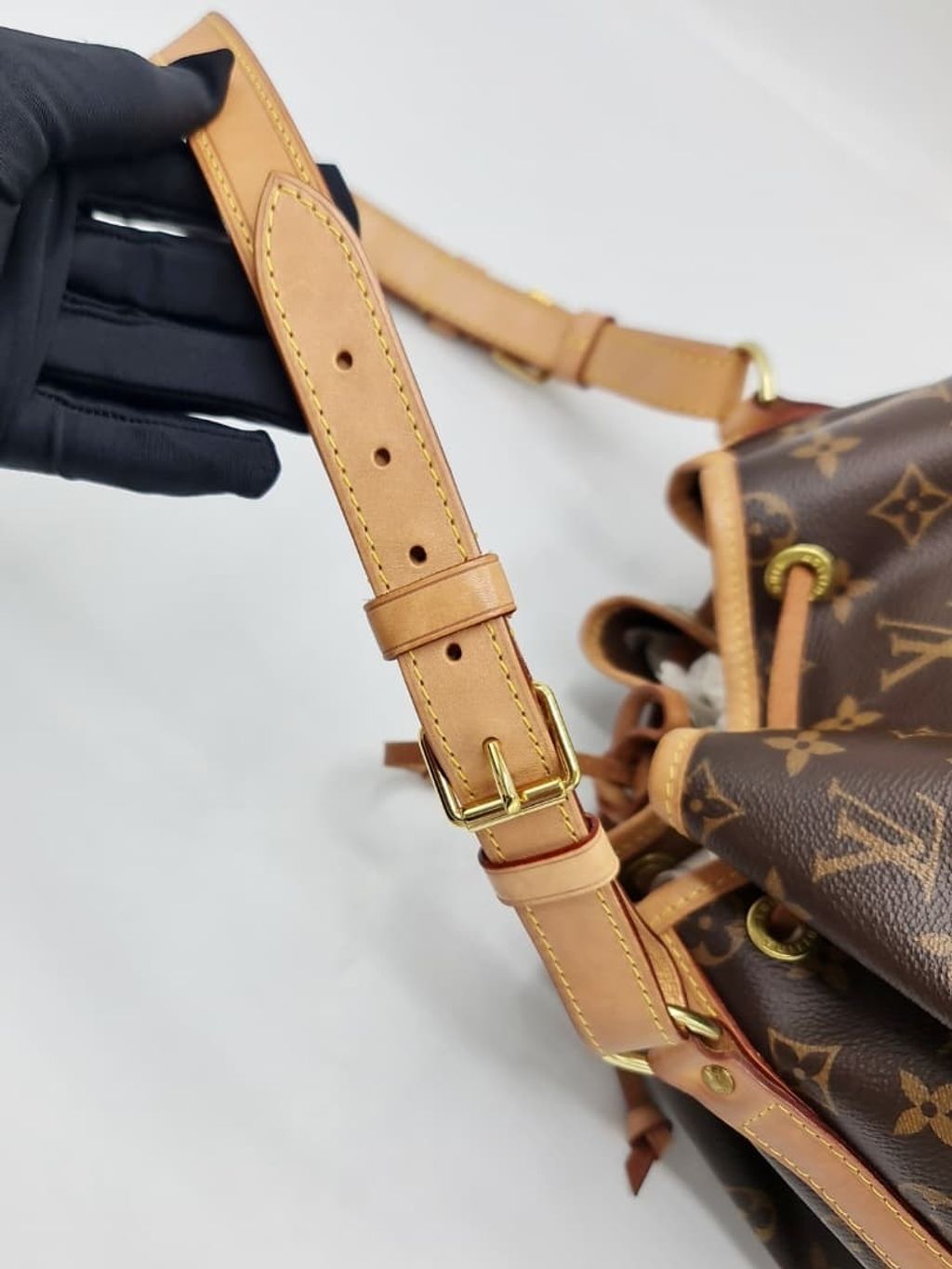 6ab5897c-7d9d-4a77-943b-d914aa11509c