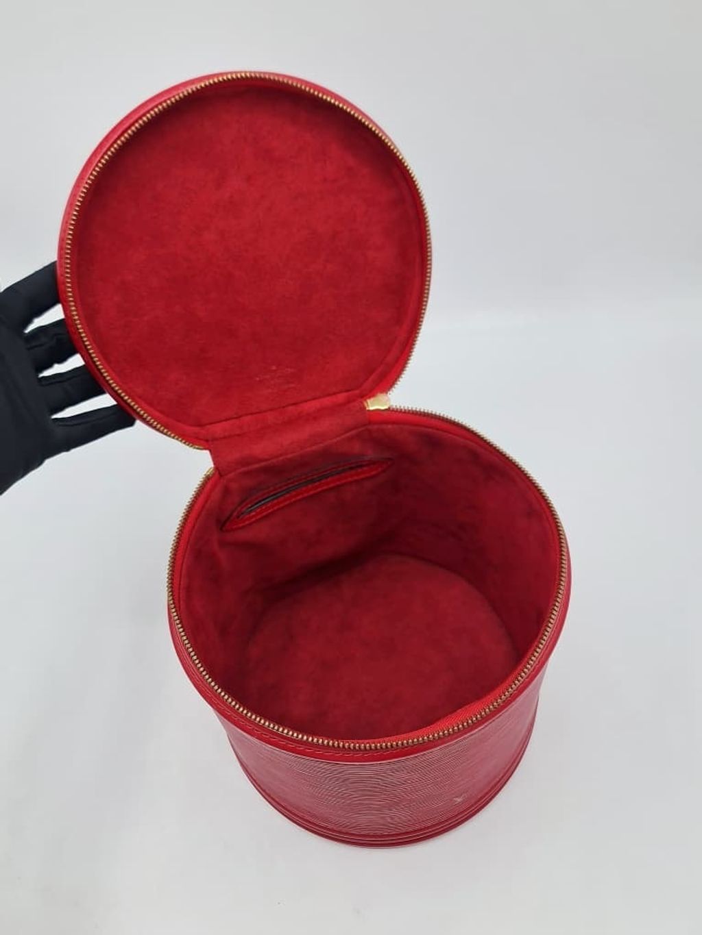 c7ac54a1-d318-47d5-8b2e-7080adc8a9c4