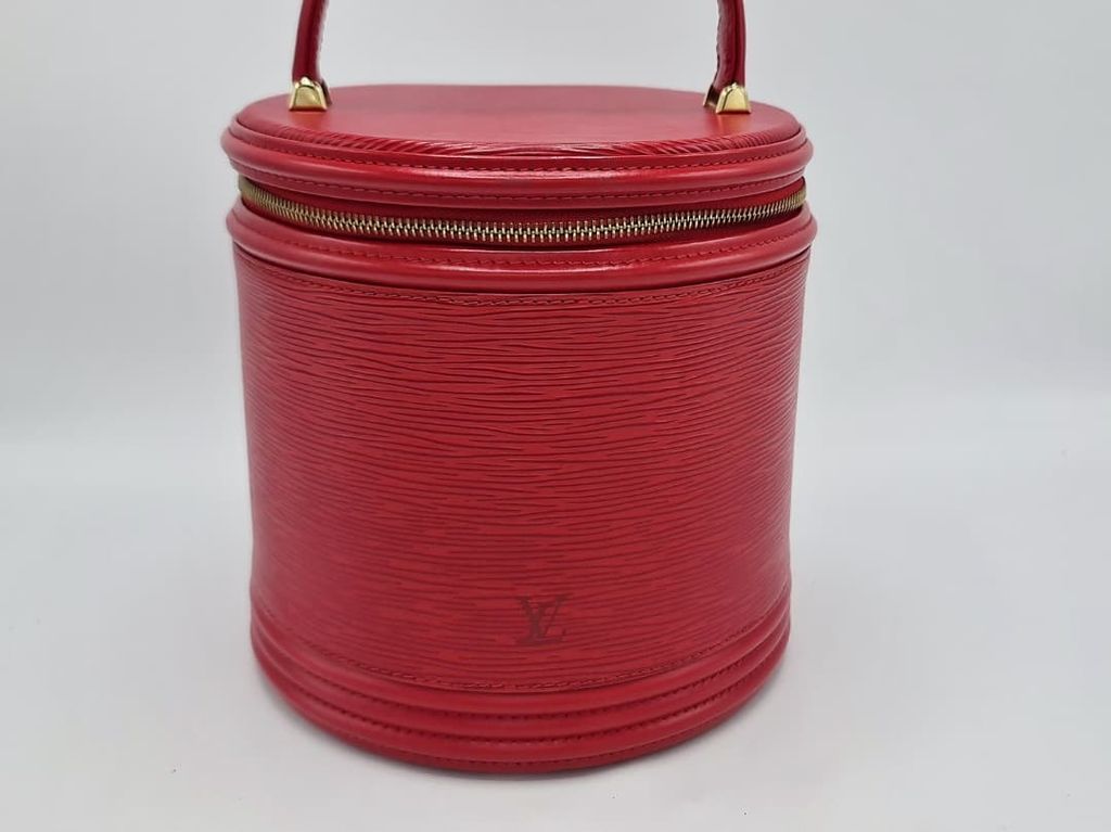 61a593e3-3cd9-4d11-a09e-cf47aa18bf17