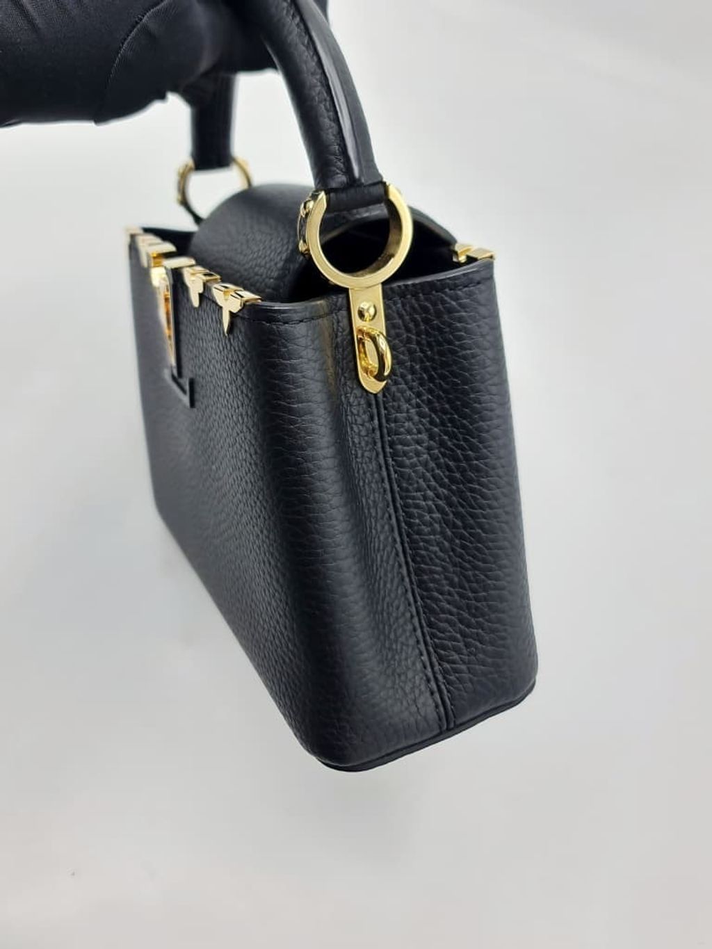 86169503-2abe-4eda-8e48-2f36315b2395